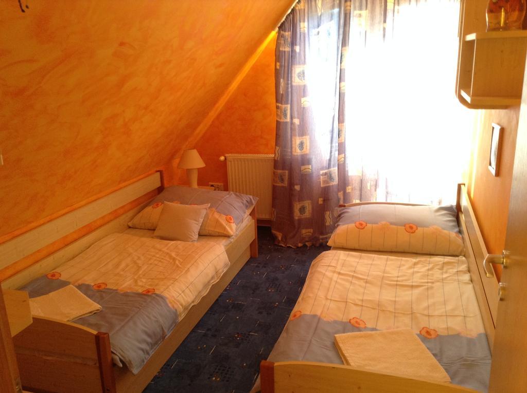 Ferienwohnung Babati Apartmanhaz Zalakaros Exterior foto